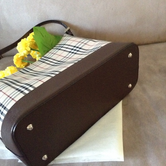 Authentic Burberry shoulder bag - Picture 4 of 6